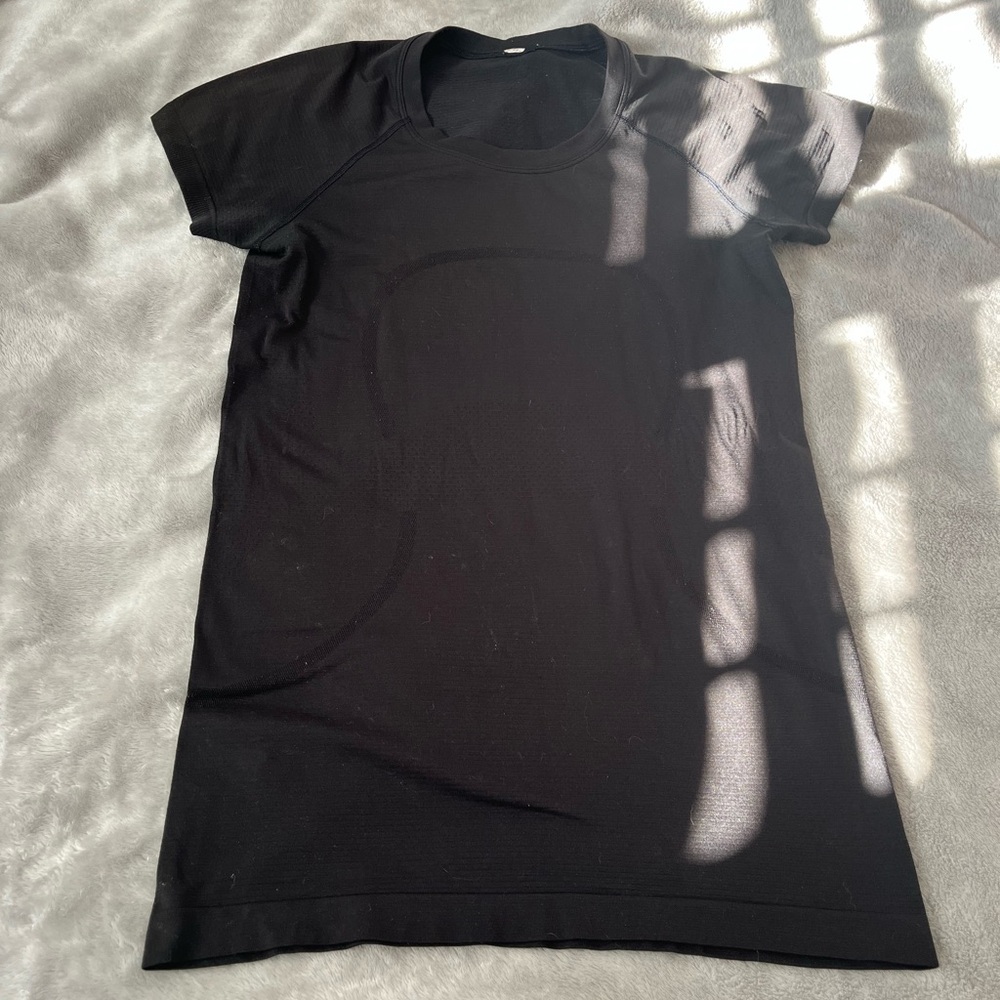 Lululemon swiftly tech
